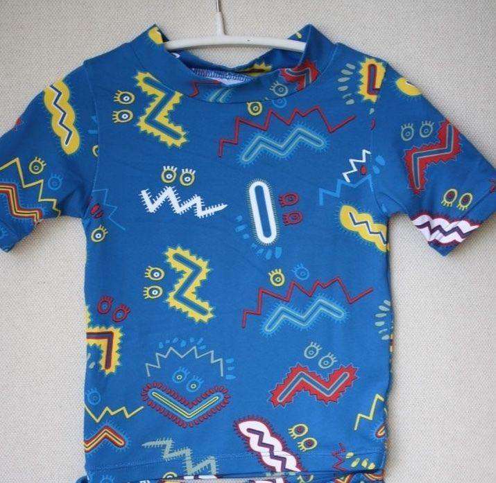 STELLA MCCARTNEY KIDS BABY SUN PROTECTIVE SWIM TOP 18 MONTHS - Image 4