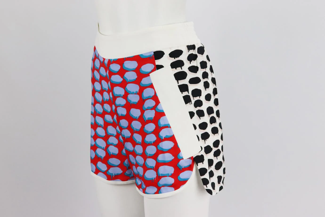 STELLA MCCARTNEY PRINTED CREPE SHORTS IT 36 UK 4 - Image 3