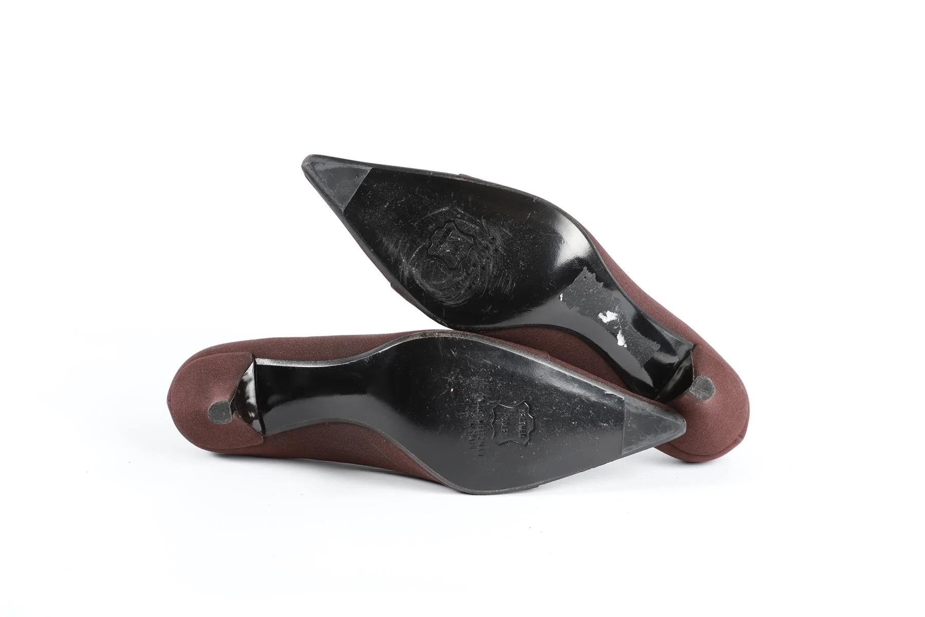 STUART WEITZMAN BROWN SATIN PUMPS - Image 5