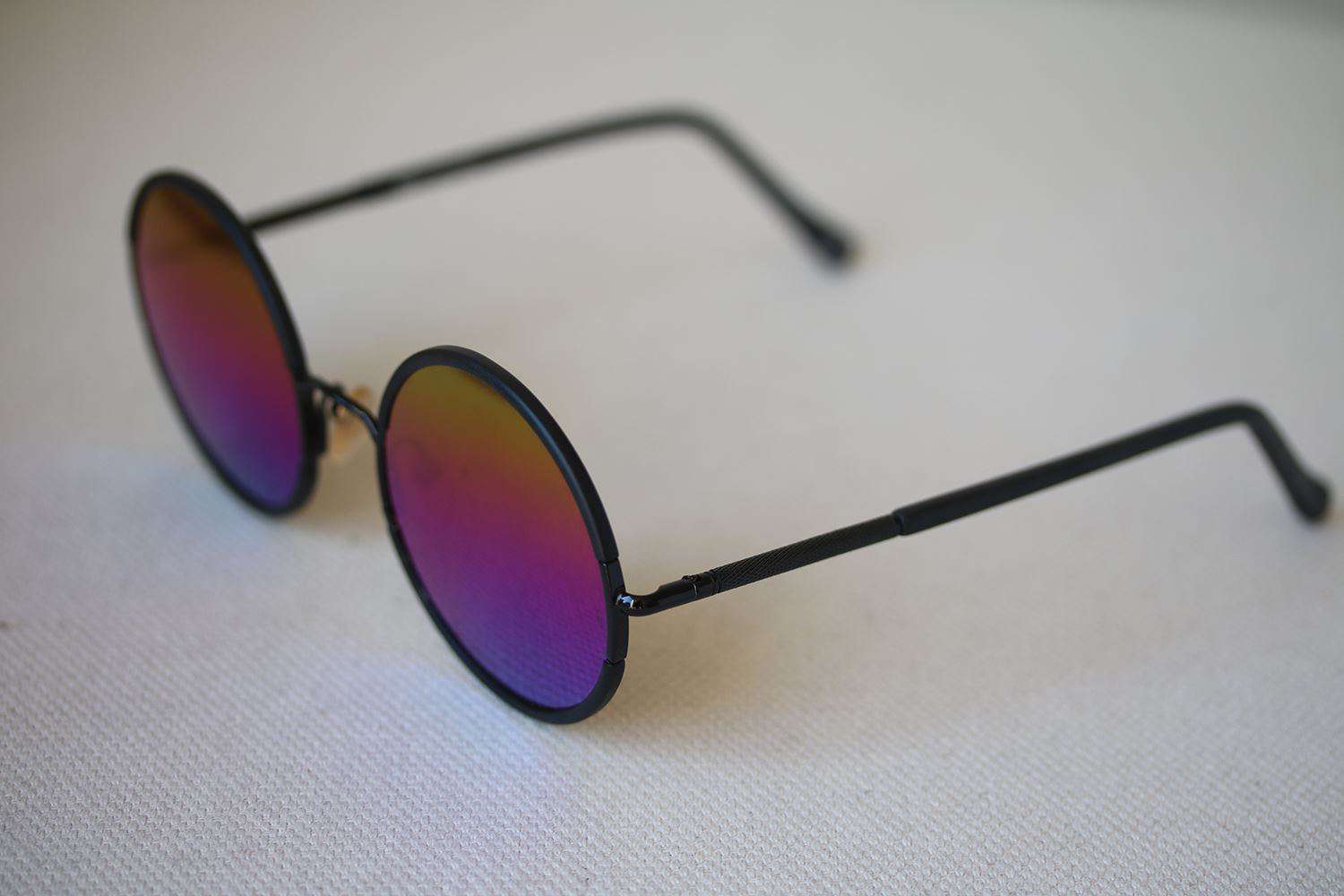 SUNDAY SOMEWHERE YETTI ROUND RAINBOW SUNGLASSES - Image 3