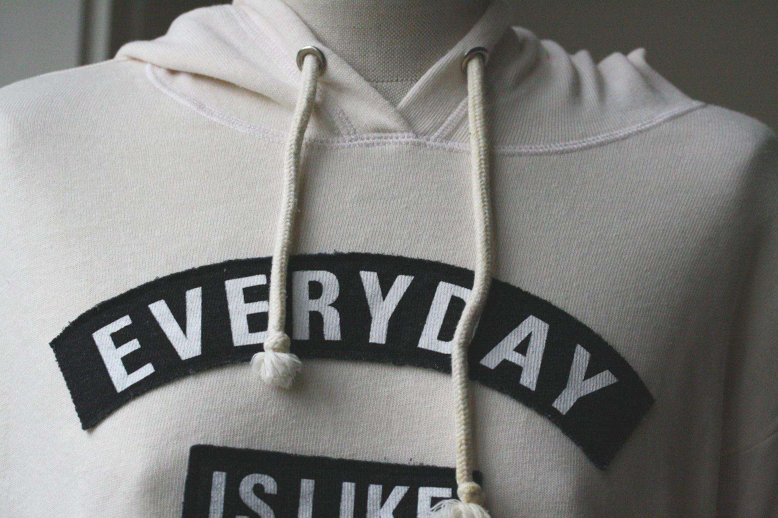 SUNDRY EVERYDAY IS LIKE SUNDAY HOODIE SIZE 1 SMALL - Image 3