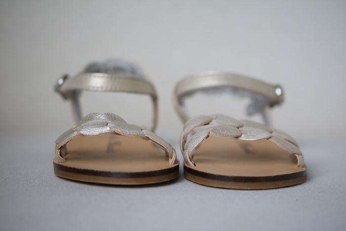 TARTINE ET CHOCOLAT GIRLS GOLD PETAL SANDALS EU 26 UK 8 - Image 2