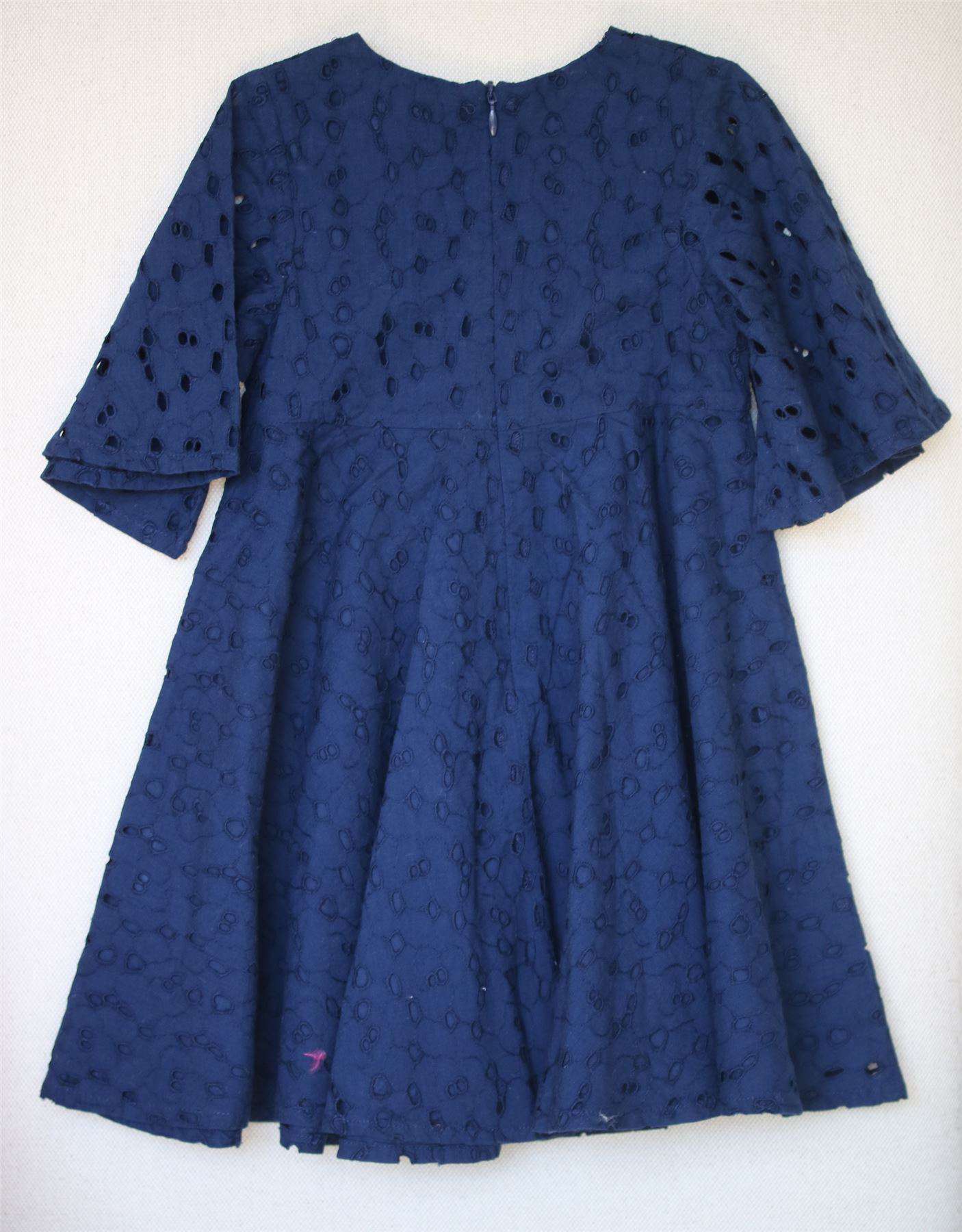 TARTINE ET CHOCOLAT GIRLS NAVY BLUE BRODERIE ANGLAISE DRESS 4 YEARS - Image 2