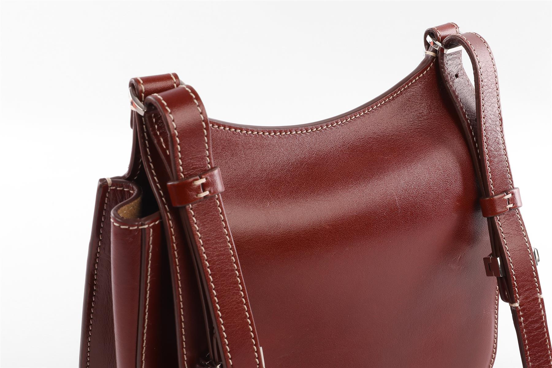 THE ROW BROWN HUNTING 9 LEATHER SHOULDER BAG - Image 9