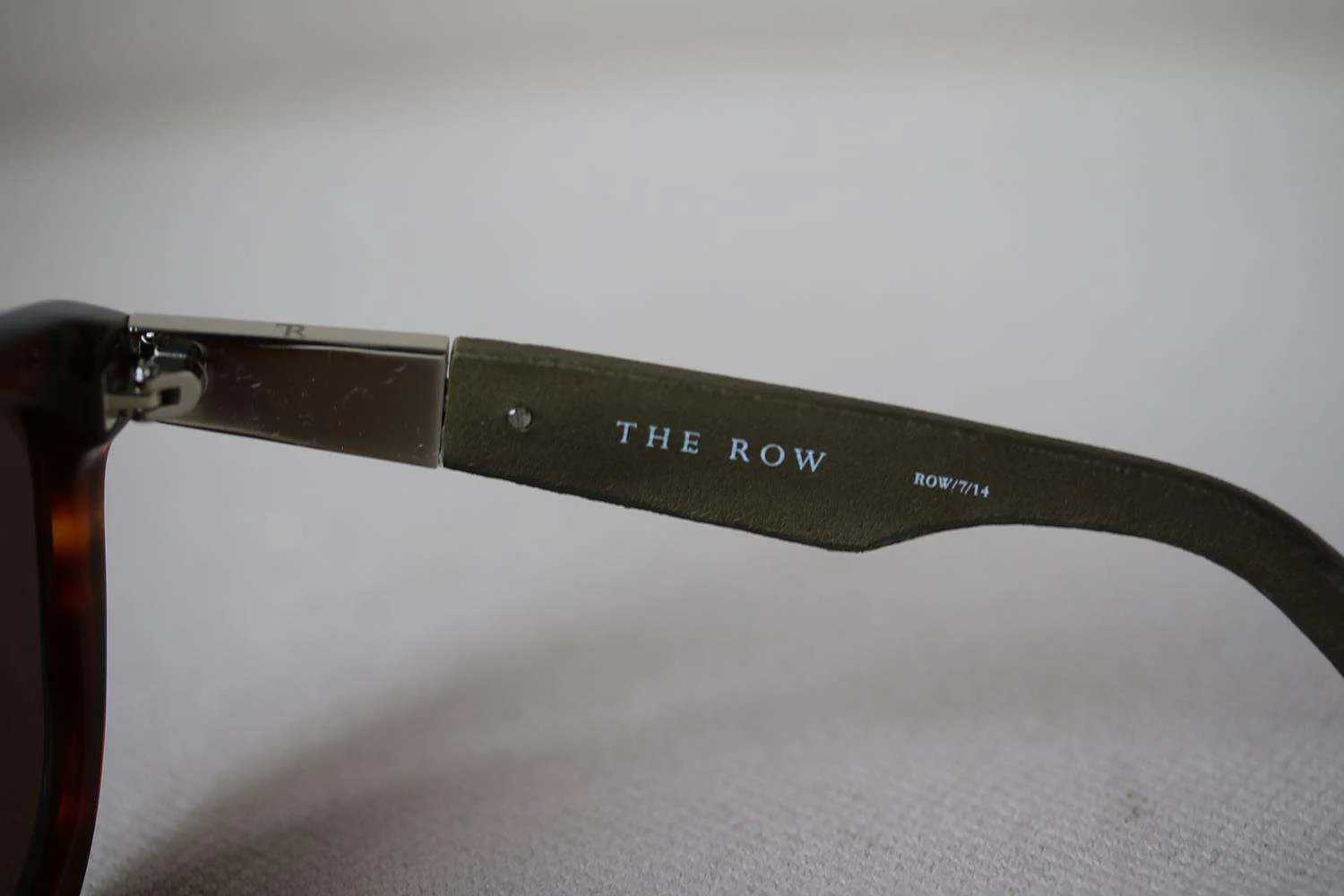 THE ROW OVERSIZE D FRAME SUNGLASSES - Image 5