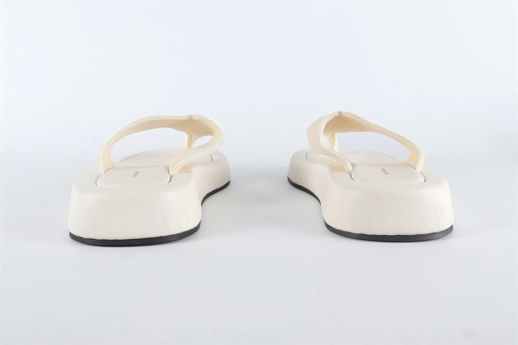 THE ROW WHITE GINZA LEATHER FLIP FLOPS EU 39 UK 6 US 9 - Image 5