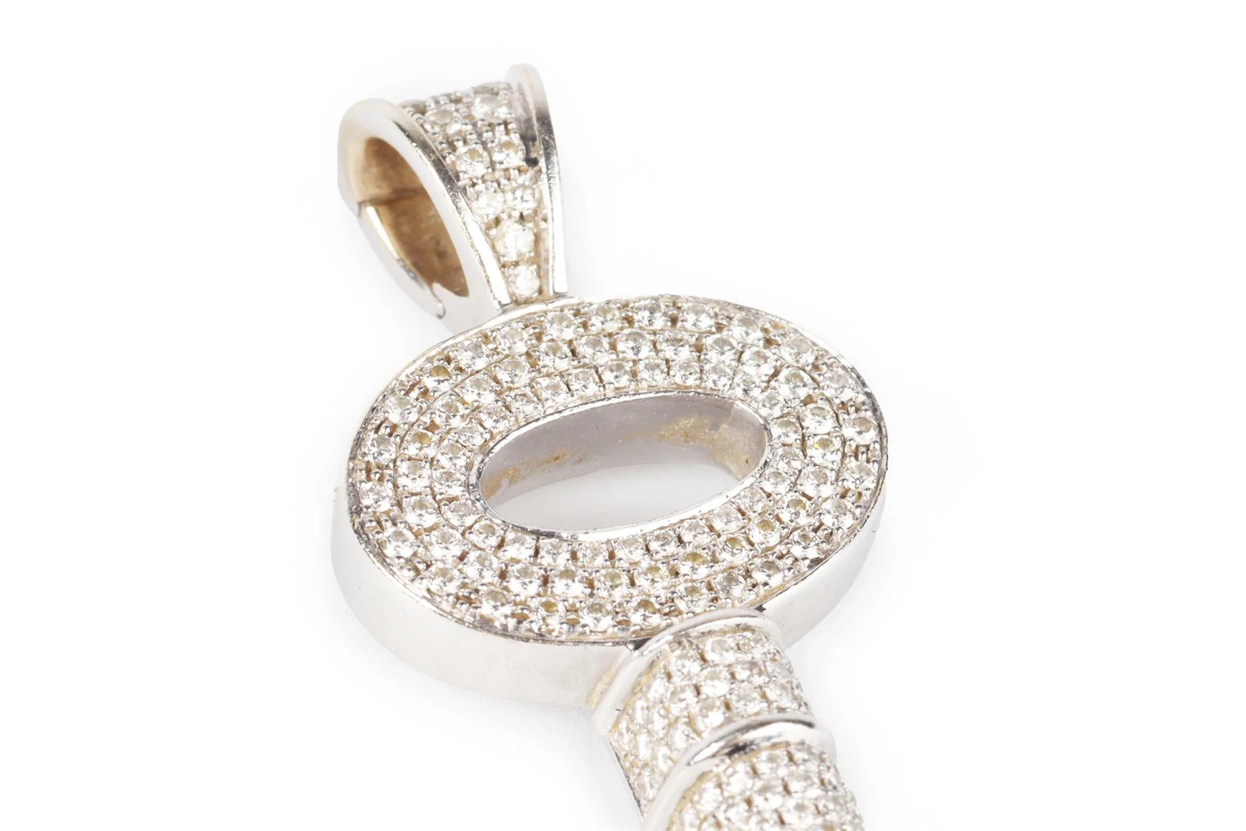 THEO FENNELL KEY 18K WHITE GOLD AND DIAMOND PENDANT - Image 3
