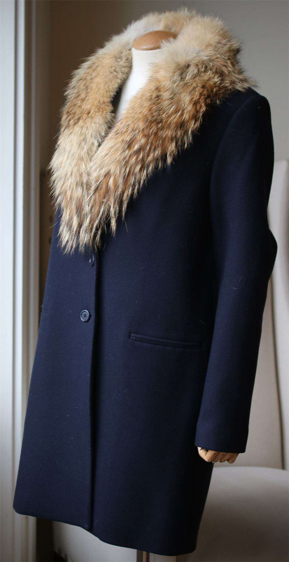 THEORY BELIZE COYOTE FUR TRIMMED COAT SMALL - Image 4