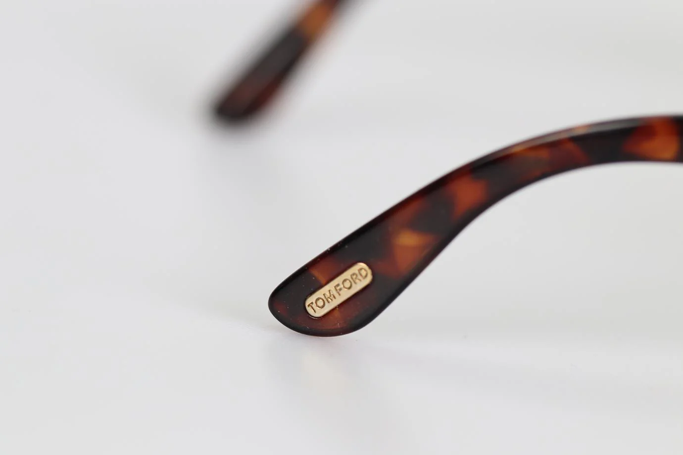 TOM FORD CAT EYE TORTOISESHELL ACETATE SUNGLASSES - Image 7