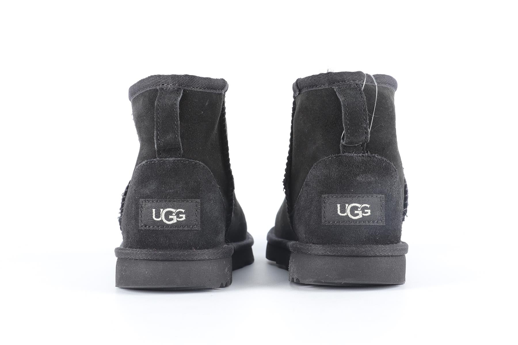 UGG AUSTRALIA BLACK KIDS GIRLS SUEDE BOOTS EU 35 UK 2 US 3 - Image 5
