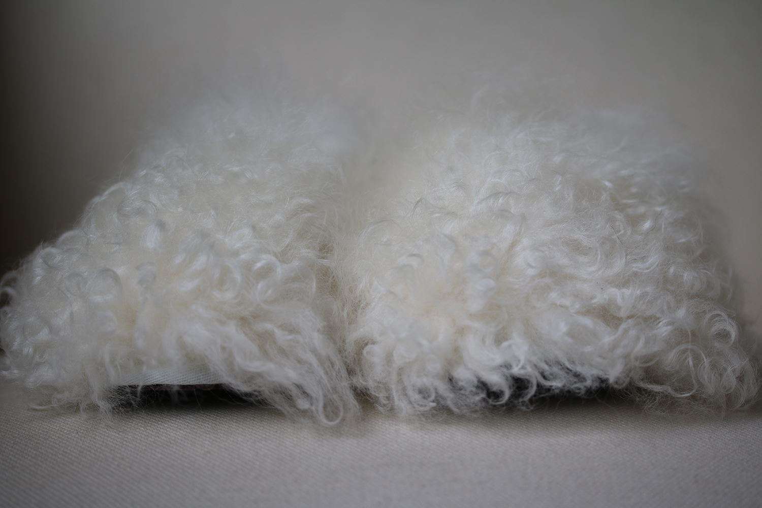 UGG AUSTRALIA FLUFF MOMMA SHEARLING SLIPPERS EU 38 UK 5.5 US 7 - Image 2