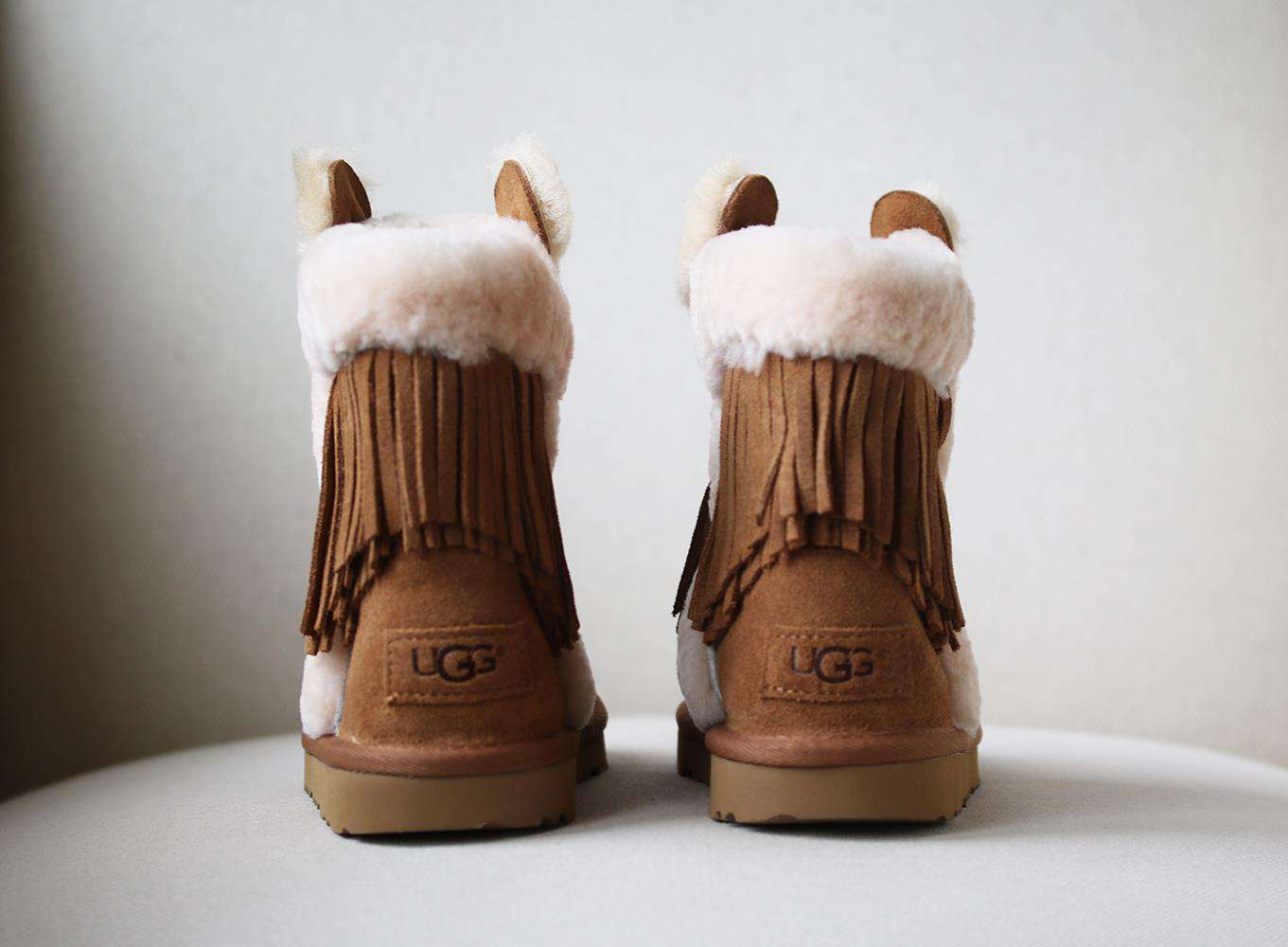 UGG AUSTRALIA KIDS DARLALA CLASSIC II BOOTS EU 28.5 UK 10 - Image 4