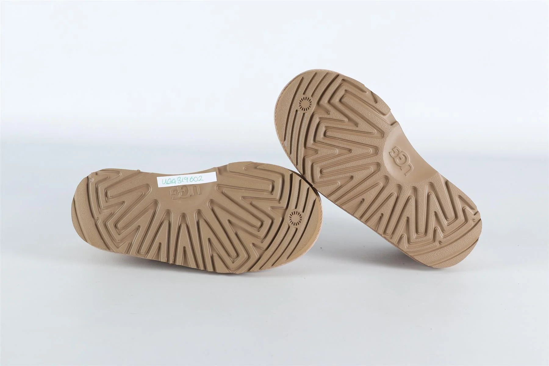 UGG BEIGE KIDS GIRLS BOOTS EU 28.5 UK 10 US 11 - Image 6