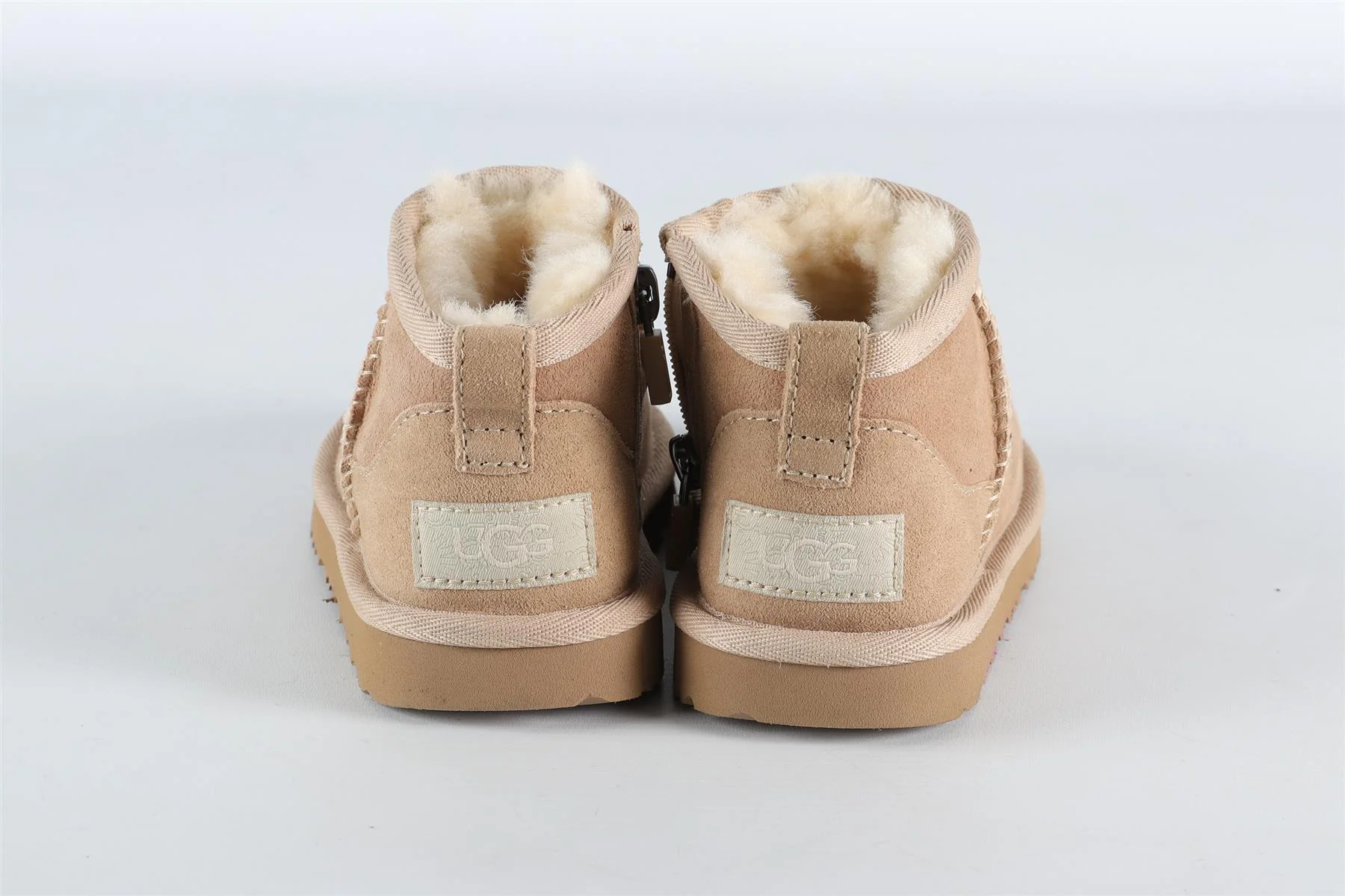UGG BEIGE KIDS GIRLS BOOTS EU 28.5 UK 10 US 11 - Image 5