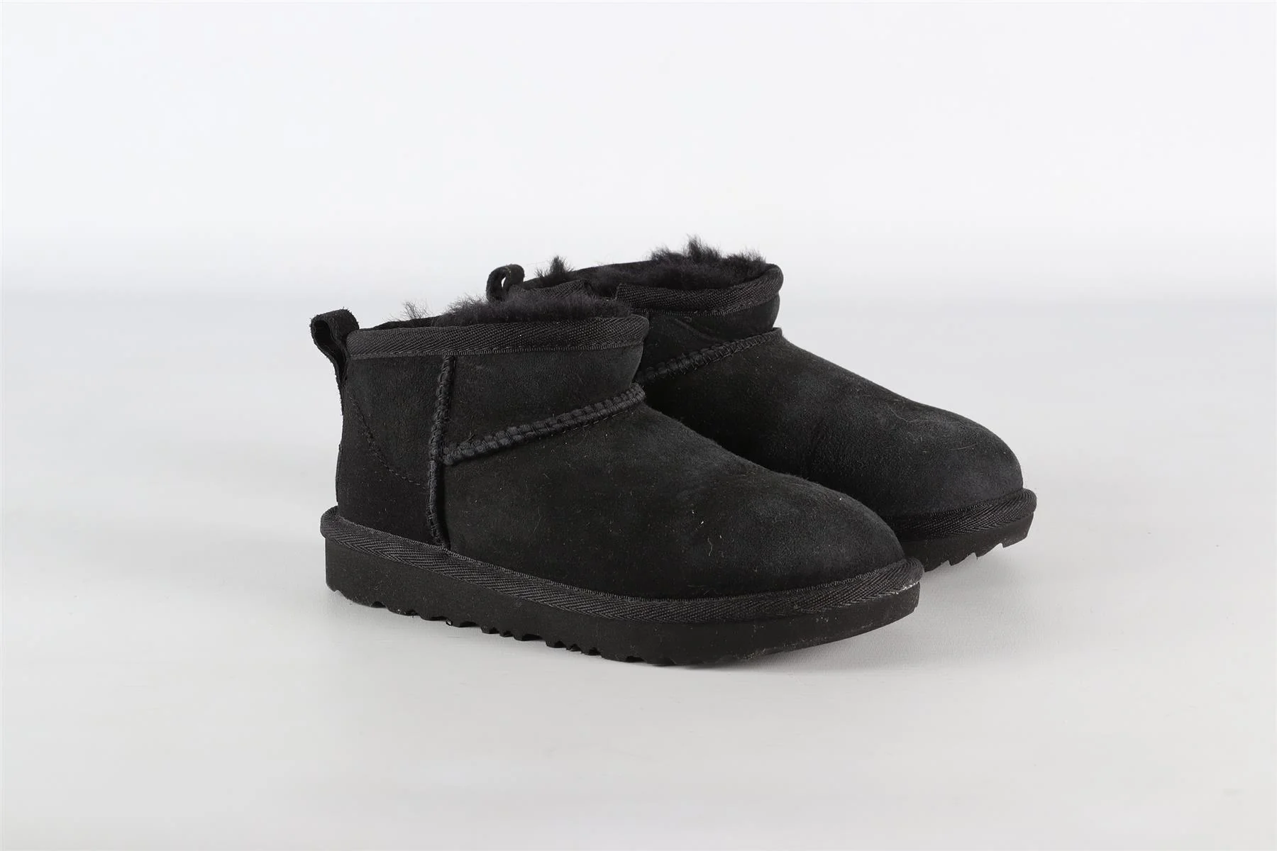 UGG BLACK KIDS GIRLS BOOTS EU 28.5 UK 10, US 11 - Image 2