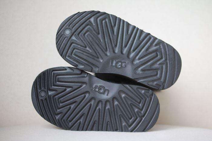 UGG KIDS BLACK BAILEY II CLASSIC BOOTS EU 25 UK 7 - Image 4