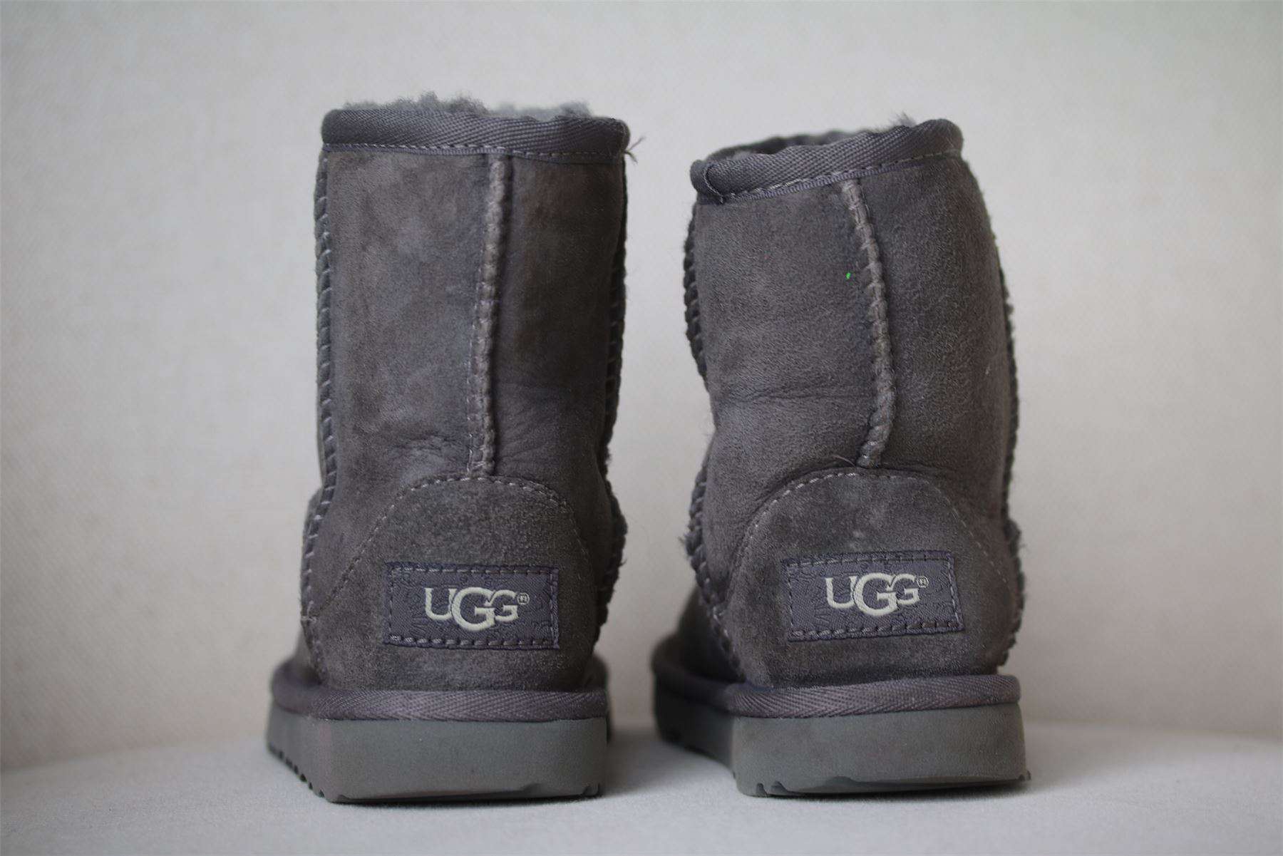 UGG KIDS CLASSIC II SHORT GREY BOOTS EU 25 UK 7 - Image 3