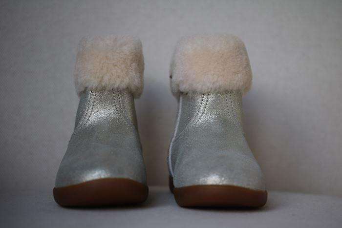 UGG KIDS JORIE II METALLIC BOOTS EU 26 UK 8 - Image 2