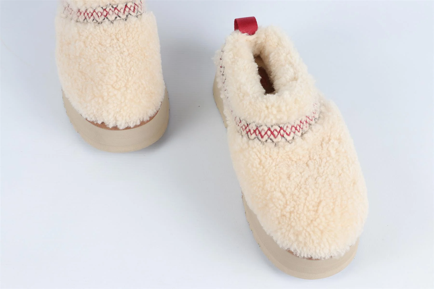 UGG WHITE FAUX SHEARLING SLIPPERS EU 38 UK 5 US 7 - Image 4