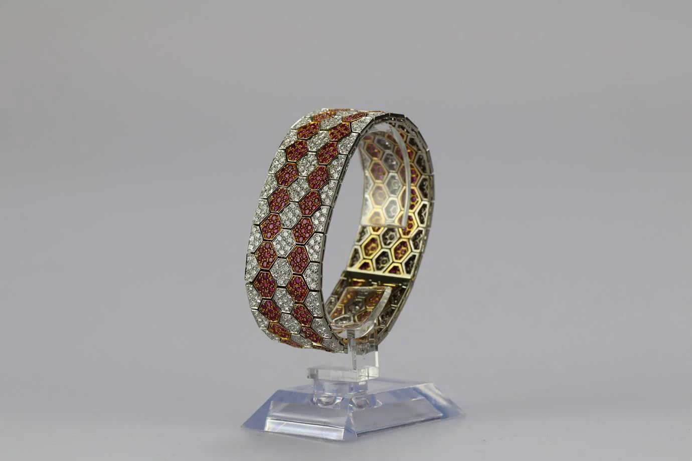 UNBRANDED 18K WHITE GOLD RUBY AND DIAMOND BRACELET - Image 2
