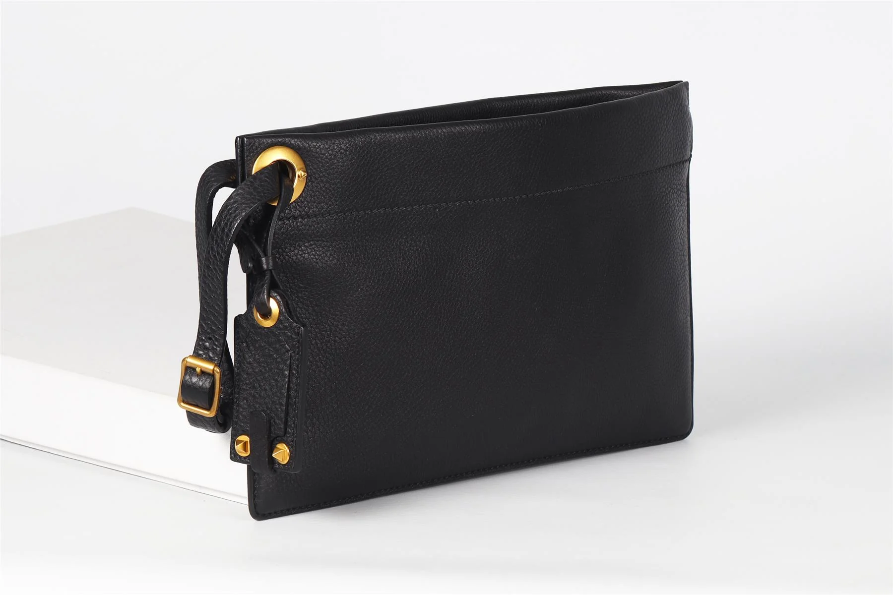VALENTINO GARAVANI BLACK LEATHER CLUTCH - Image 3