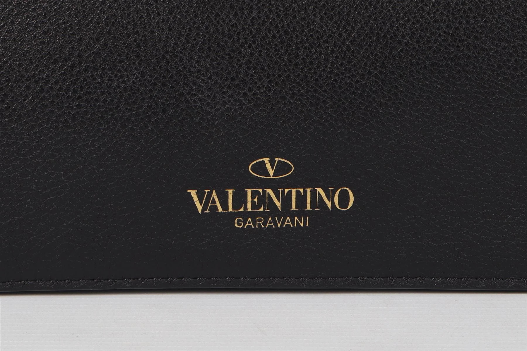 VALENTINO GARAVANI BLACK LEATHER CLUTCH - Image 8
