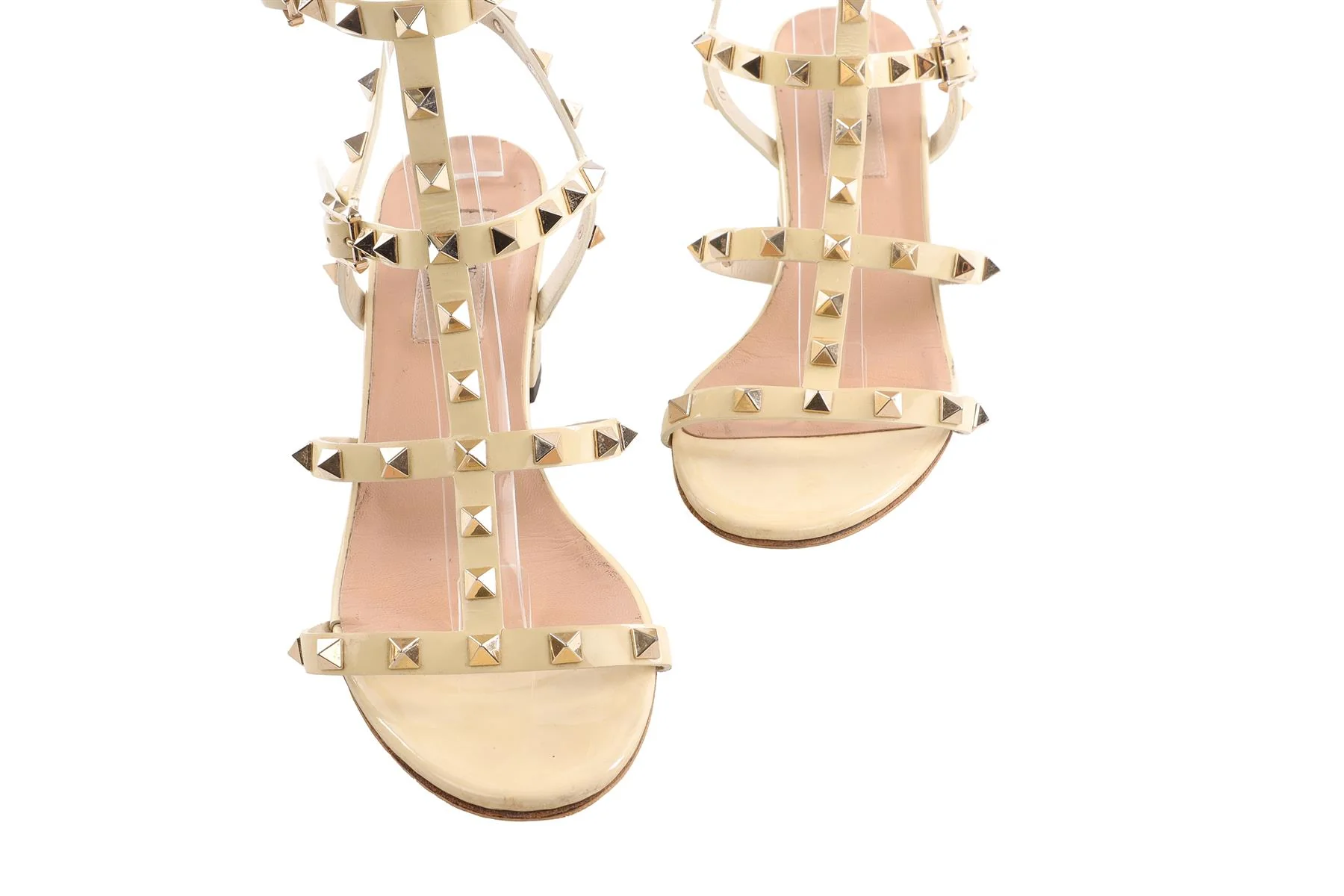 VALENTINO GARAVANI CREAM ROCKSTUD PATENT LEATHER SANDALS EU 38 - Image 4