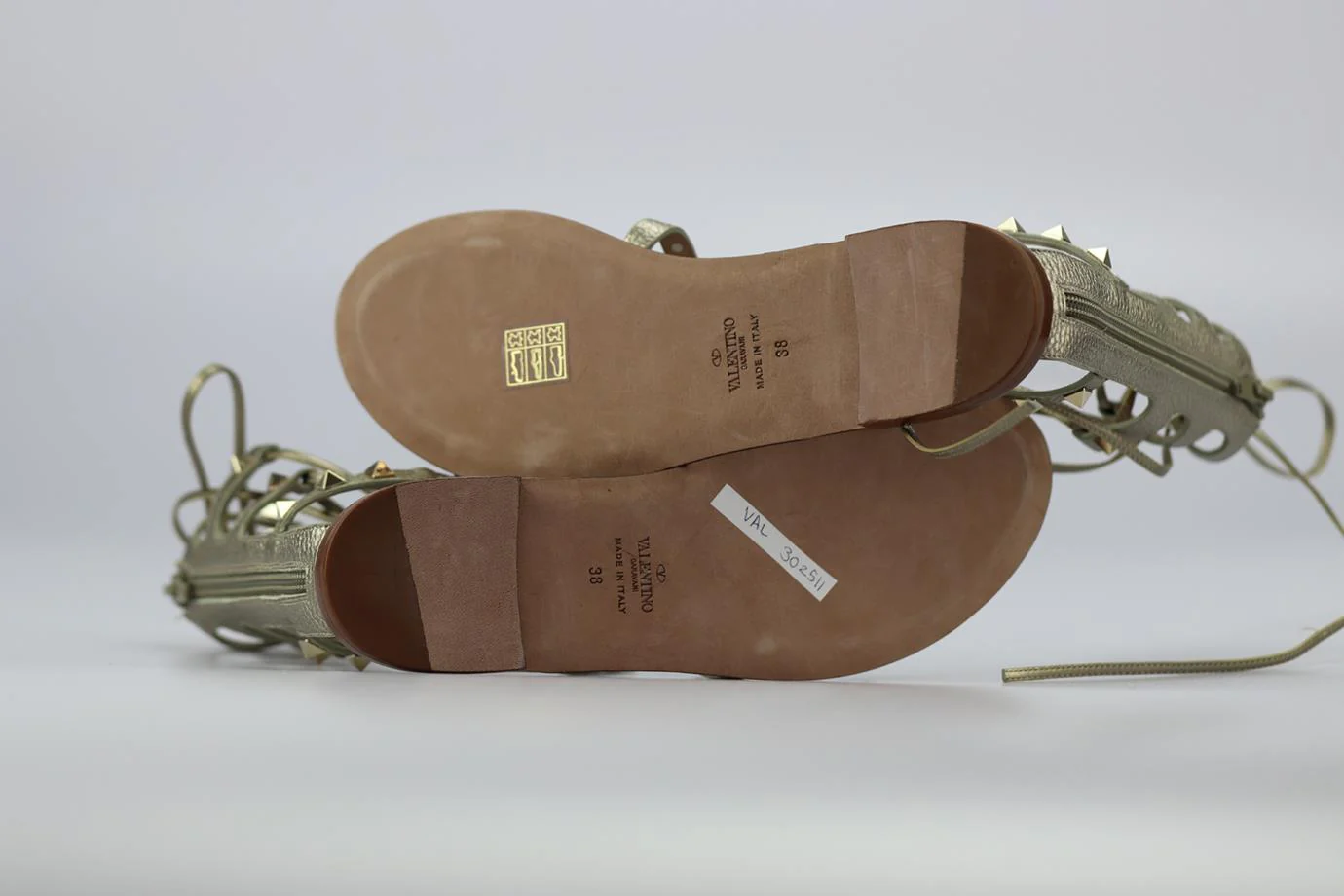 VALENTINO GARAVANI ROCKSTUD LACE UP LEATHER SANDALS EU 38 UK 5 US 8 - Image 5