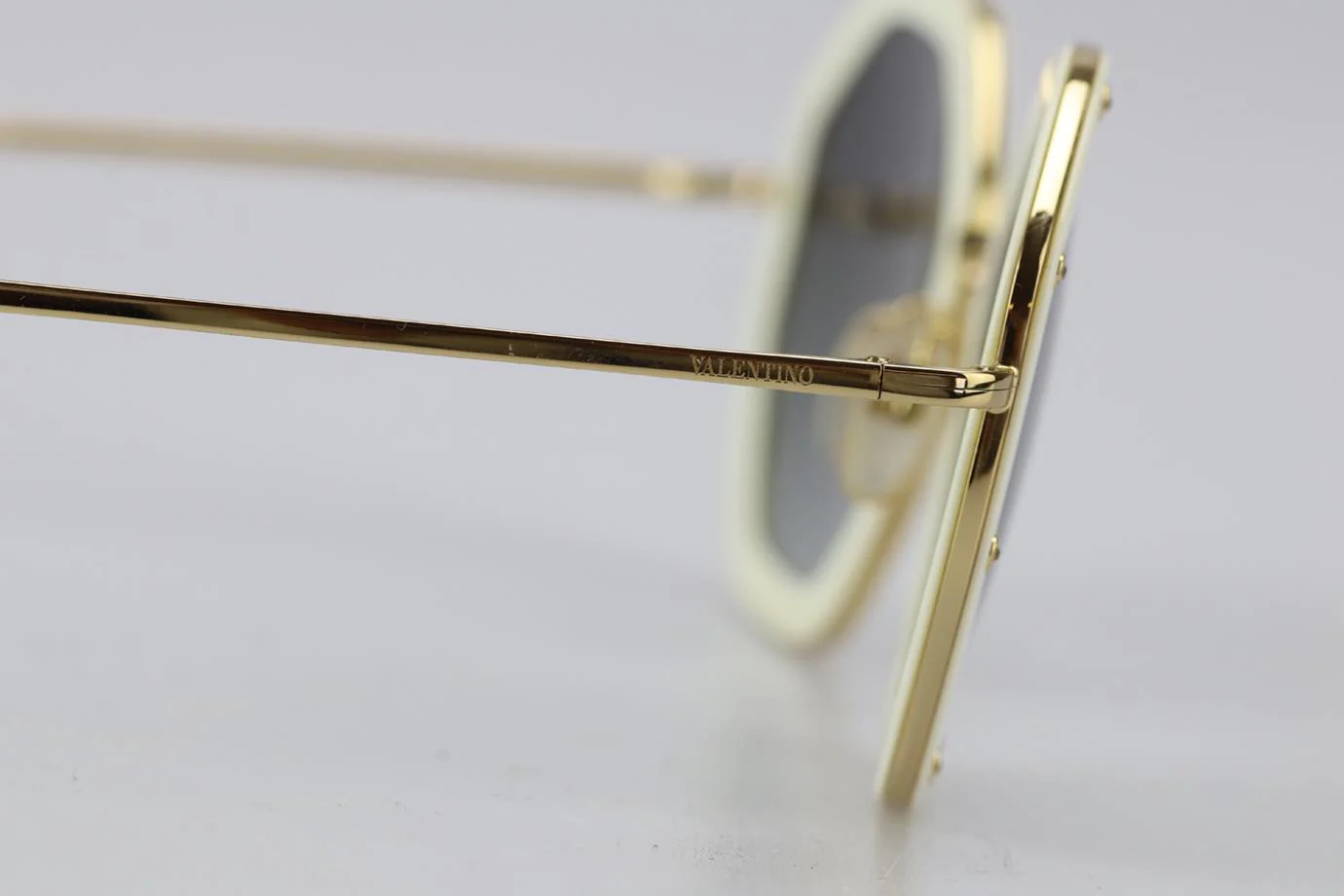 VALENTINO HEXAGON FRAME ACETATE AND GOLD TONE SUNGLASSES - Image 5