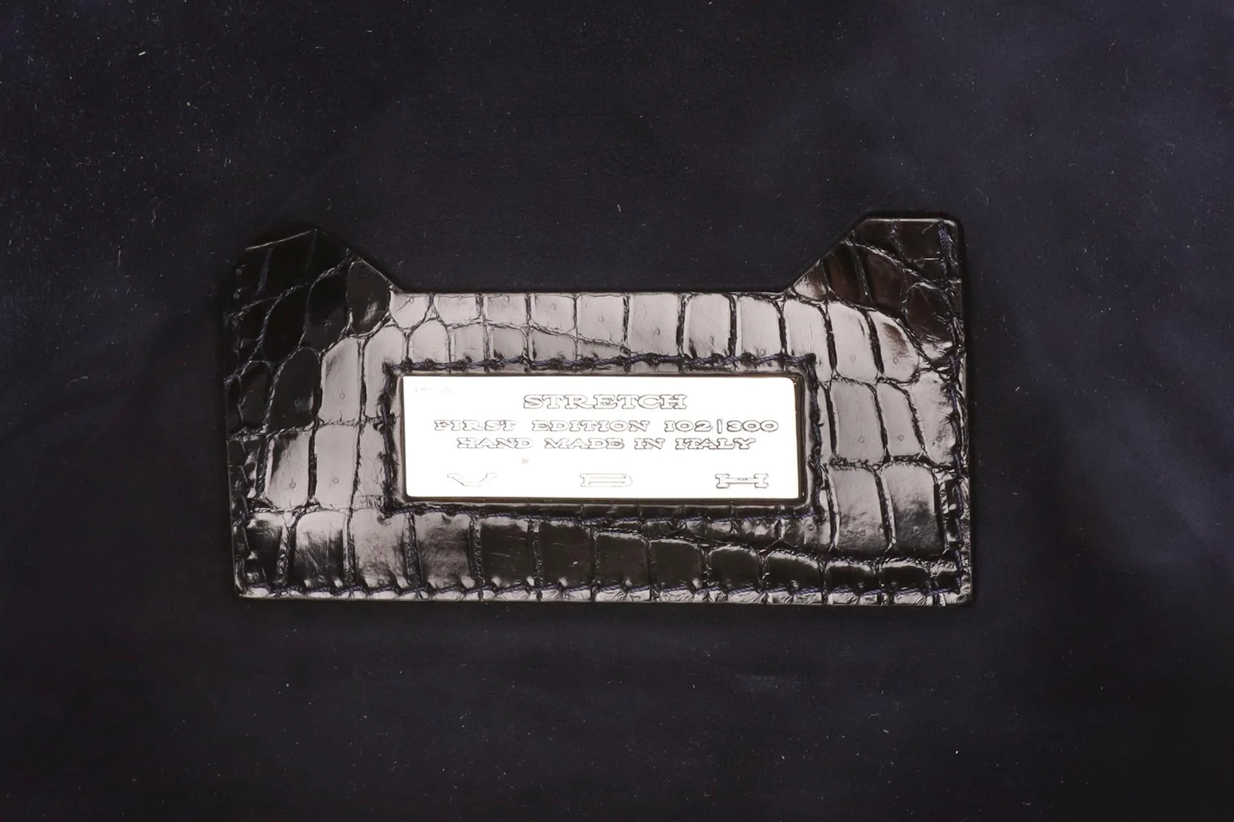 VBH NAVY CROCODILE CLUTCH - Image 8