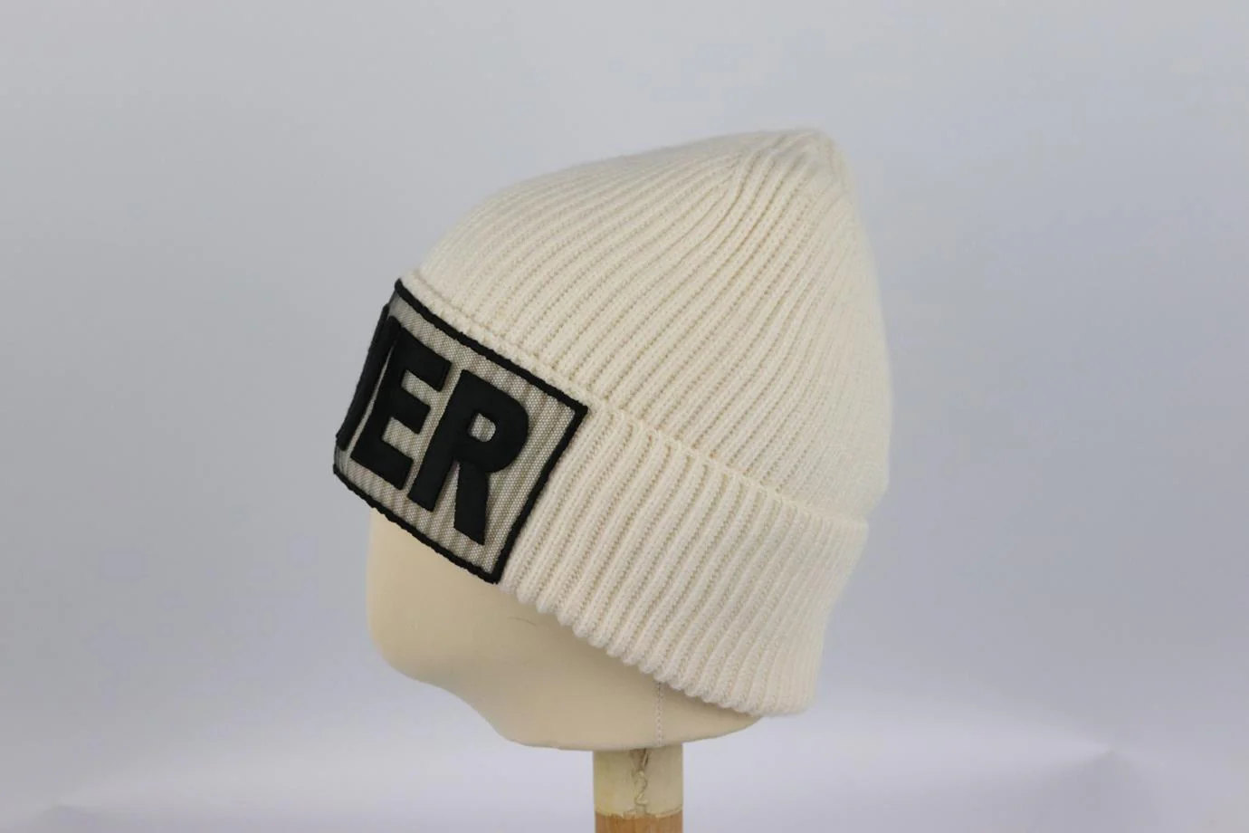 VERSACE EMBROIDERED RIBBED WOOL BEANIE ONE SIZE - Image 4