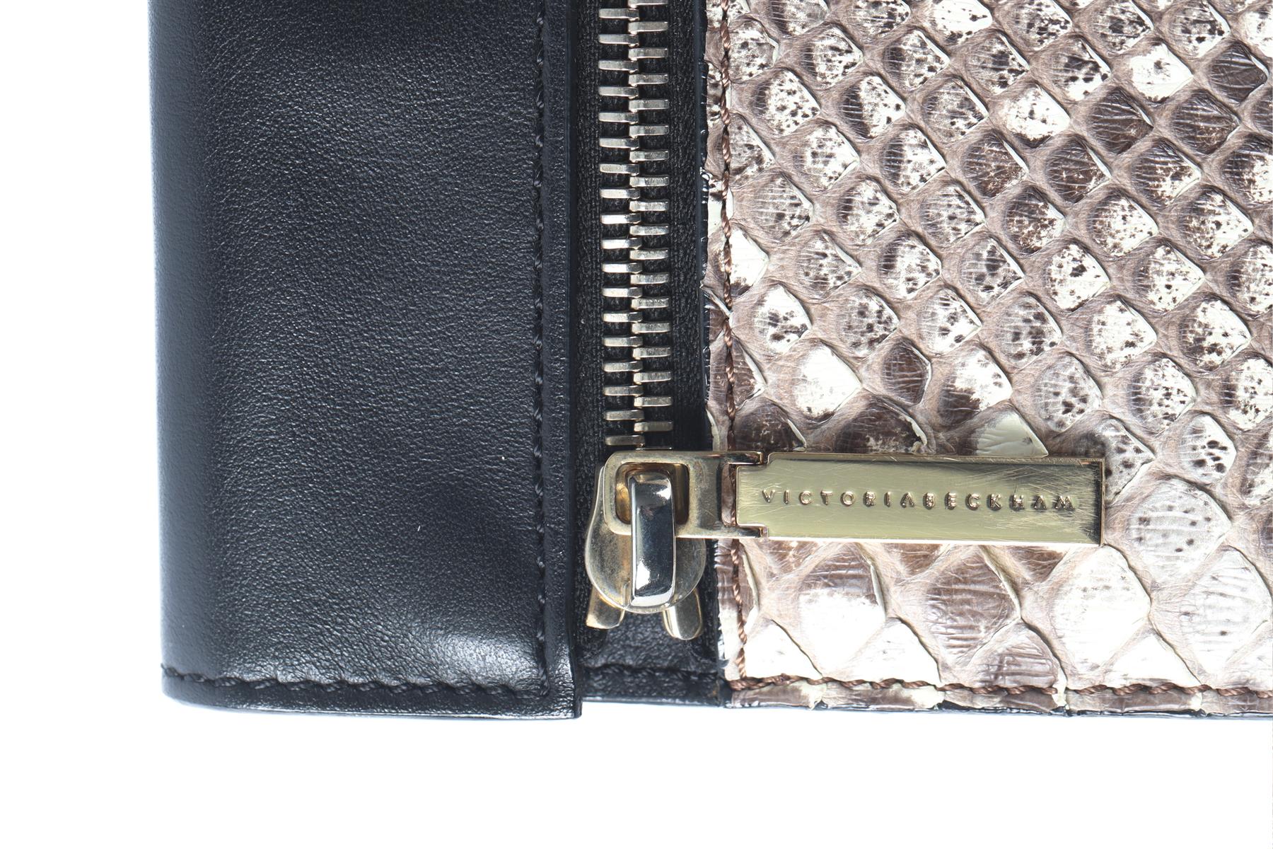VICTORIA BECKHAM BLACK PYTHON AND LEATHER CLUTCH - Image 9