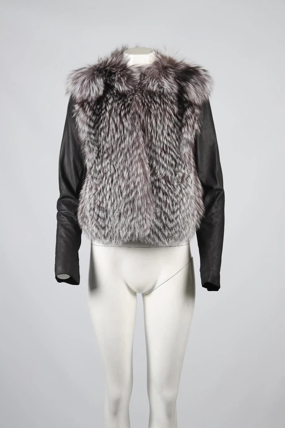 VINCE FOX FUR AND LEATHER JACKET MEDIUM - Image 2