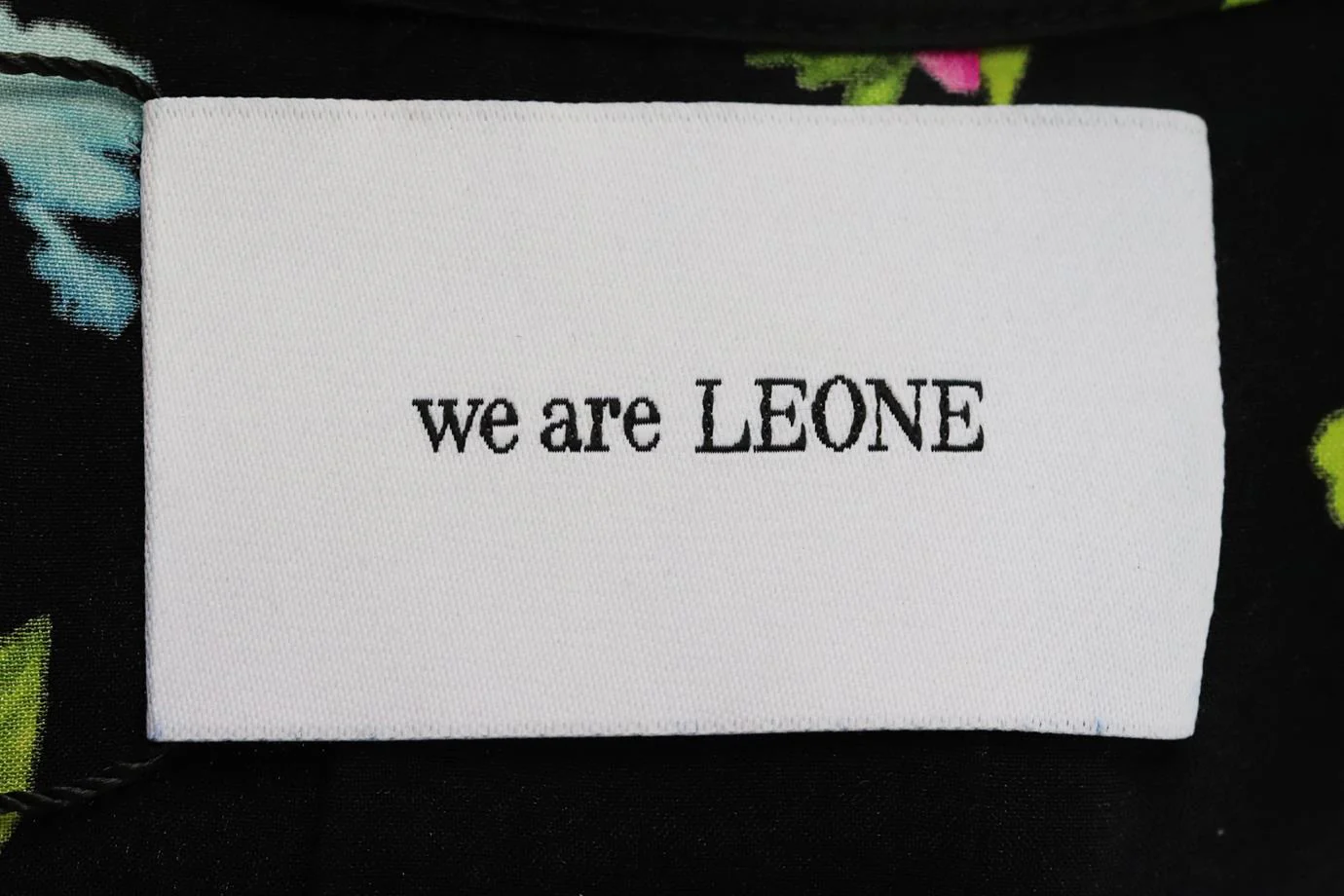 WE ARE LEONE FLORAL PRINT SATIN MAXI DRESS SMALL - Image 5