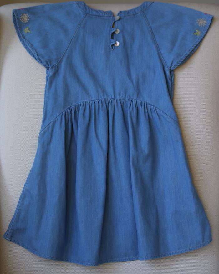 WILD & GORGEOUS GIRLS CHAMBRAY DRESS 4-5 YEARS - Image 3