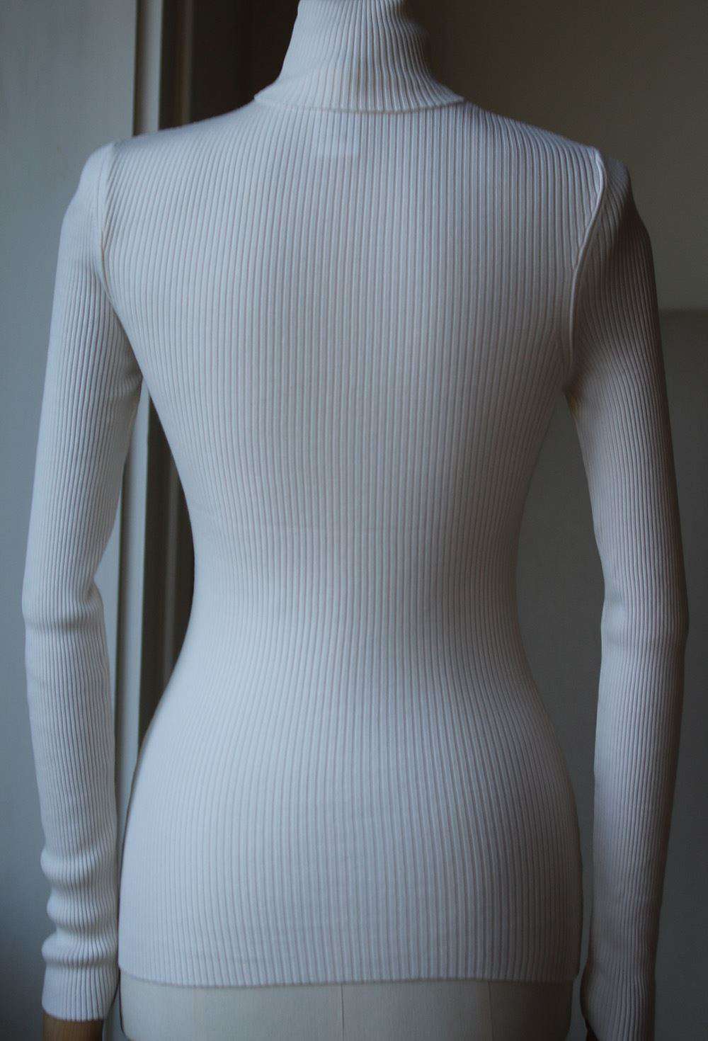 WOLFORD WOOL RIBBED KNIT TURTLENECK SWEATER SMALL - Image 5