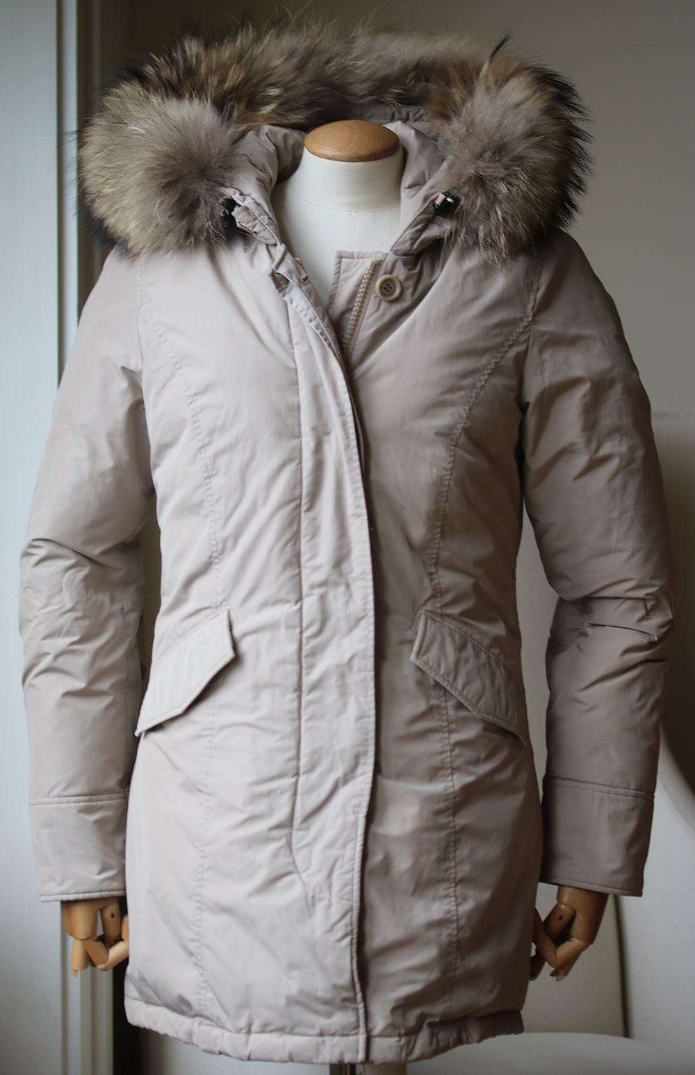 WOOLRICH LUXURY ARCTIC FUR TRIMMED PARKA SMALL - Image 2