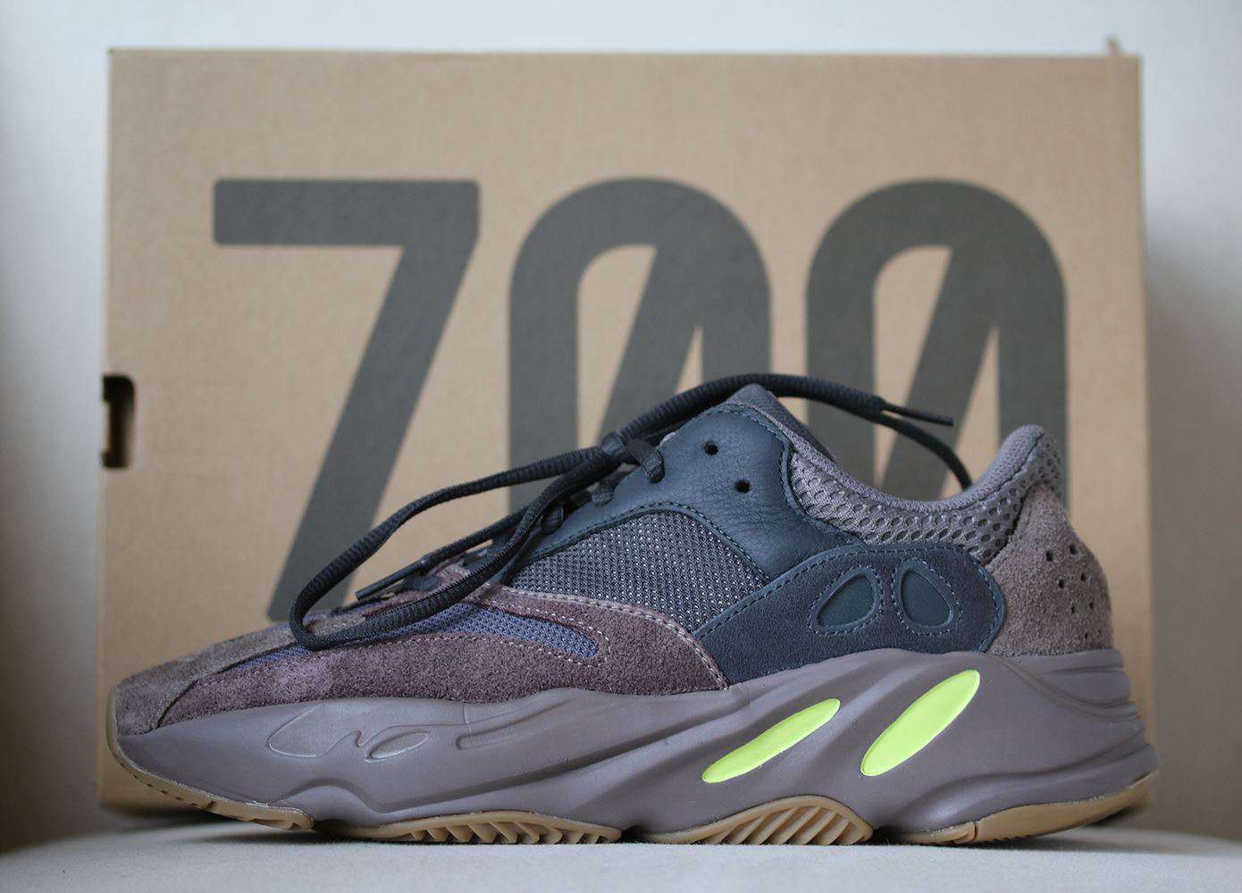 YEEZY ADIDAS BOOST 700 WAVE RUNNER SNEAKERS EU 41.5 UK 7.5 US 8 - Image 7