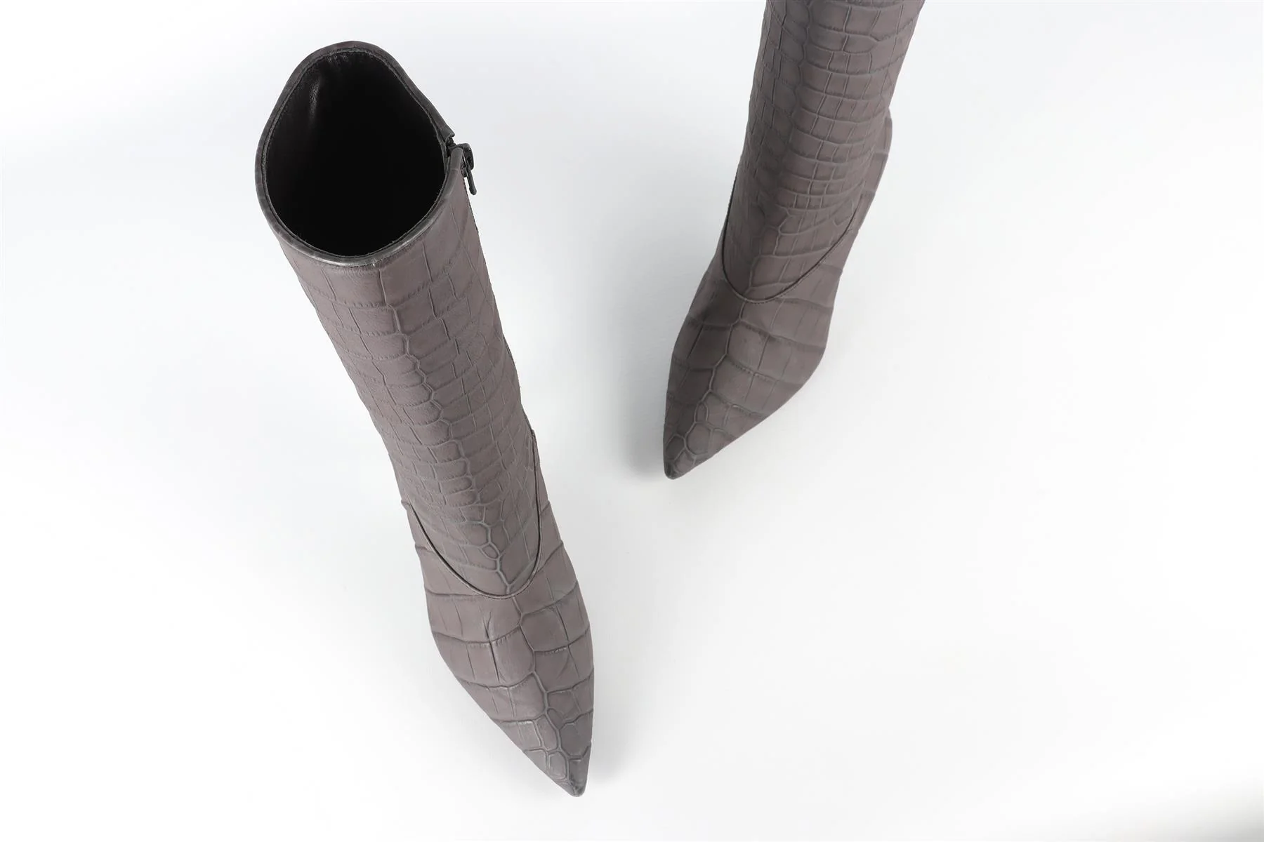 YEEZY GREY SEASON 5 LEATHER BOOTS EU 38 UK 5 US 8 - Image 4