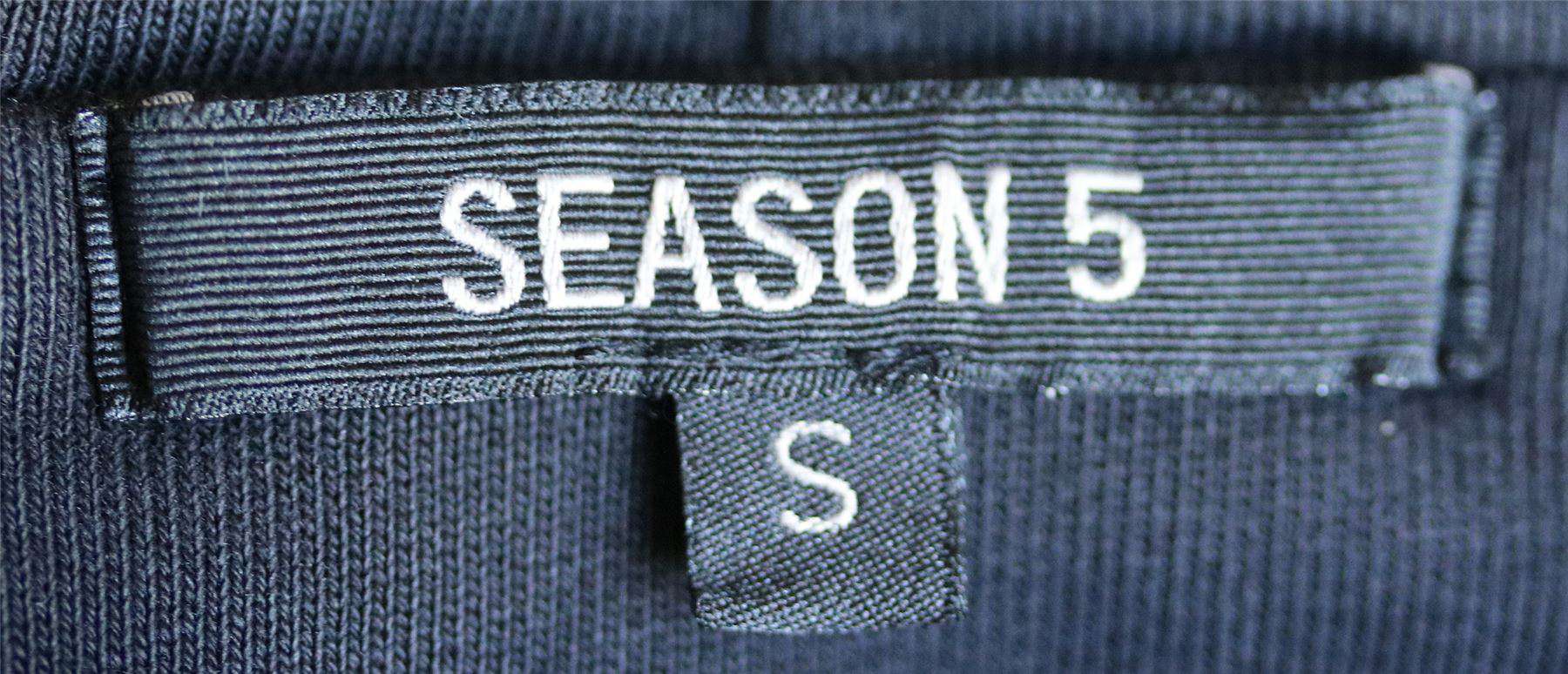 YEEZY SEASON 5 CREST LOGO HOODIE SMALL - Image 5