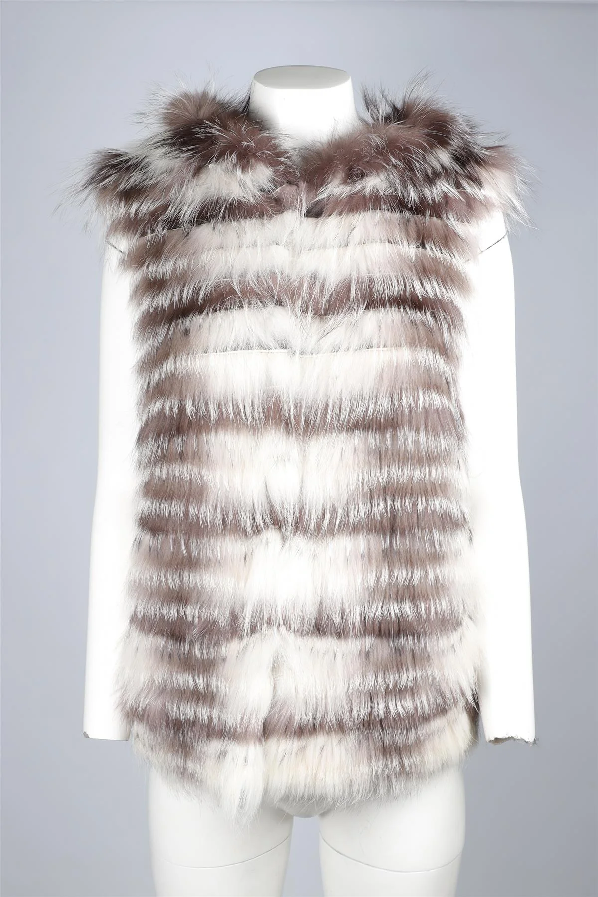 YVES SALOMON GREY FOX FUR GILET FR 34 UK 6 - Image 2