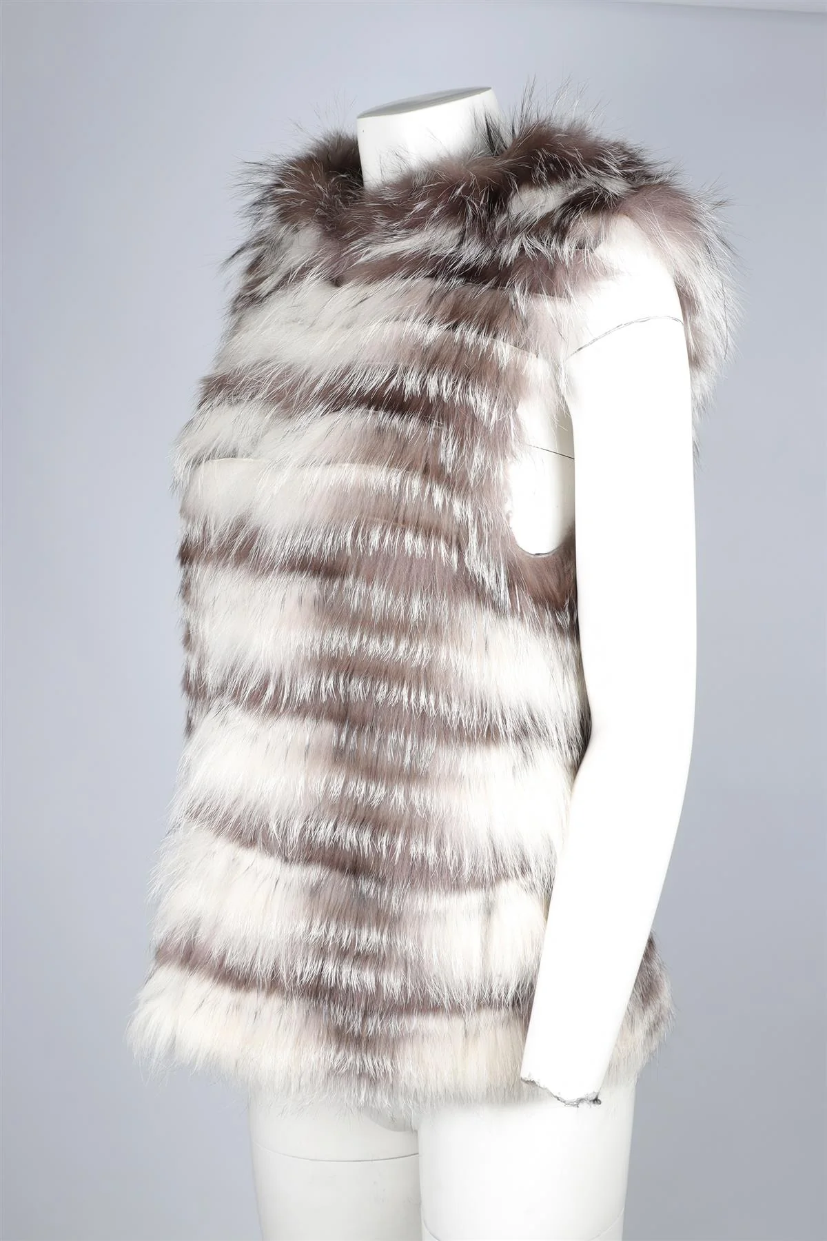YVES SALOMON GREY FOX FUR GILET FR 34 UK 6 - Image 3